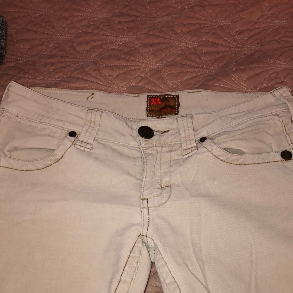 Cute cream jeans!!